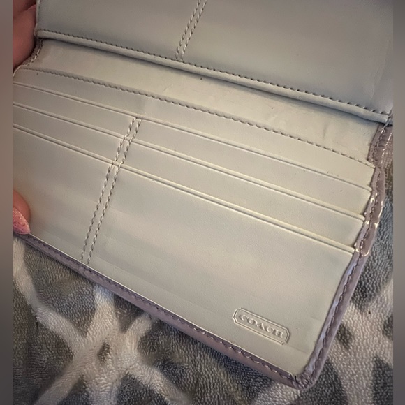 Lavender Coach Wallet - Picture 5 of 5